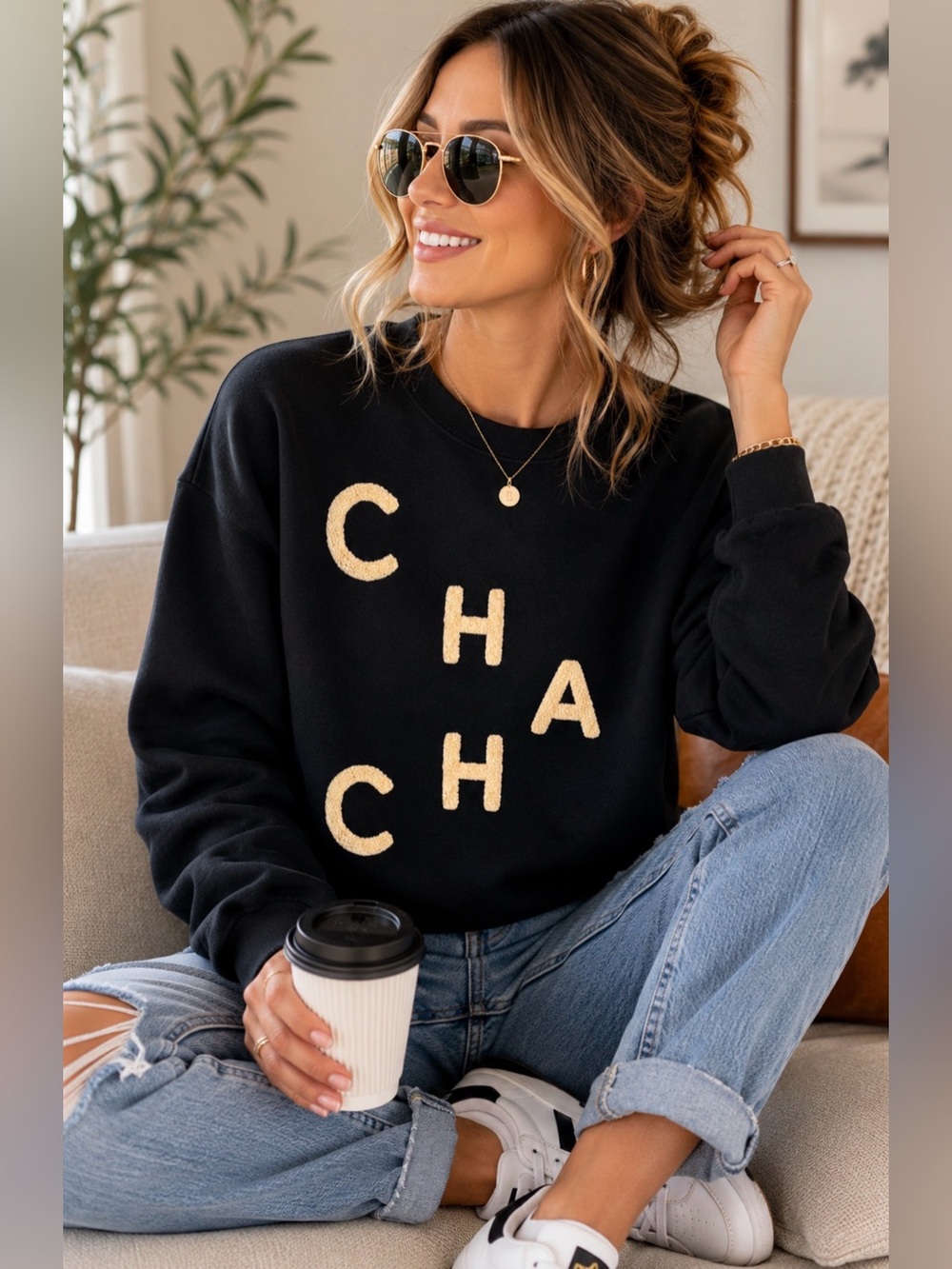 EllandEmm Cha Cha Graphic Sweatshirt Small Black Chenille Crewneck